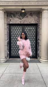 looks-com-sandalia-rosa-feminino