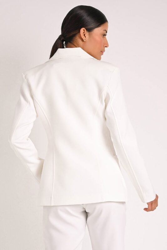 look-com-blazer-off-white-feminino
