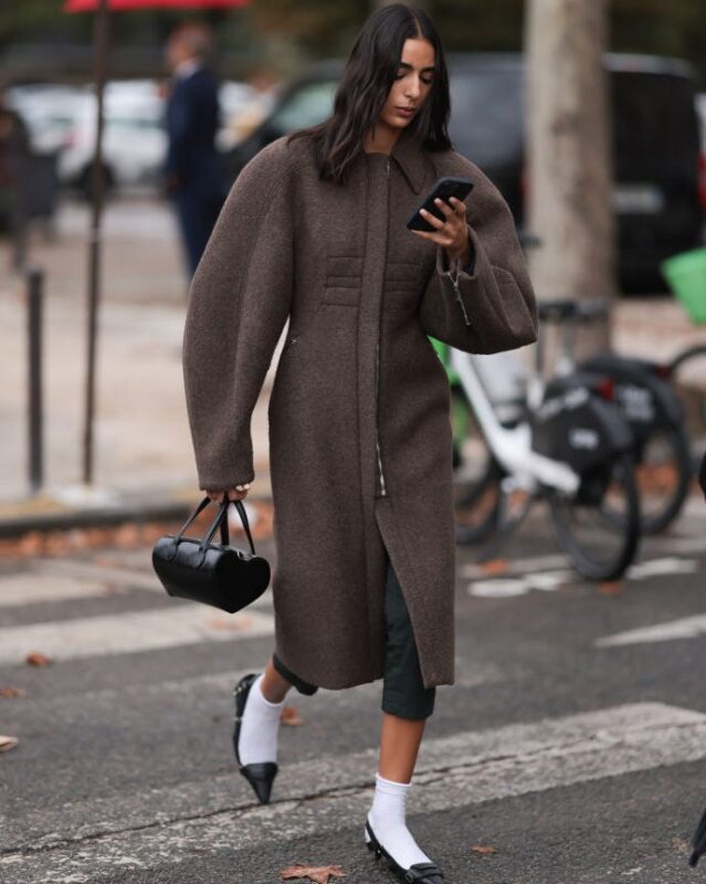 look-com-sobretudo-feminino
