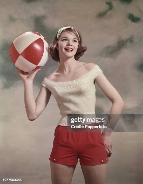 looks-com-shorts-vermelho-feminino