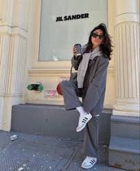 look-blazer-cinza-feminino