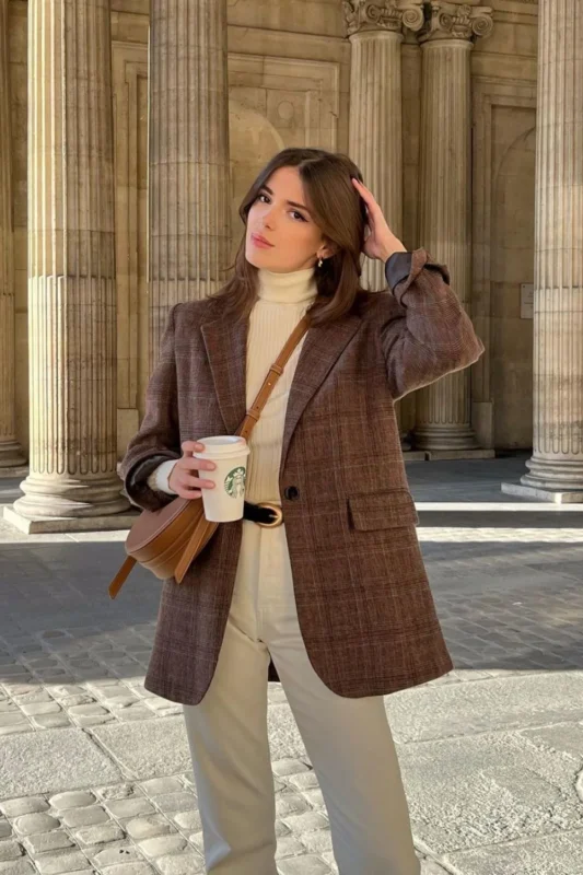 look-com-calca-marrom-feminino