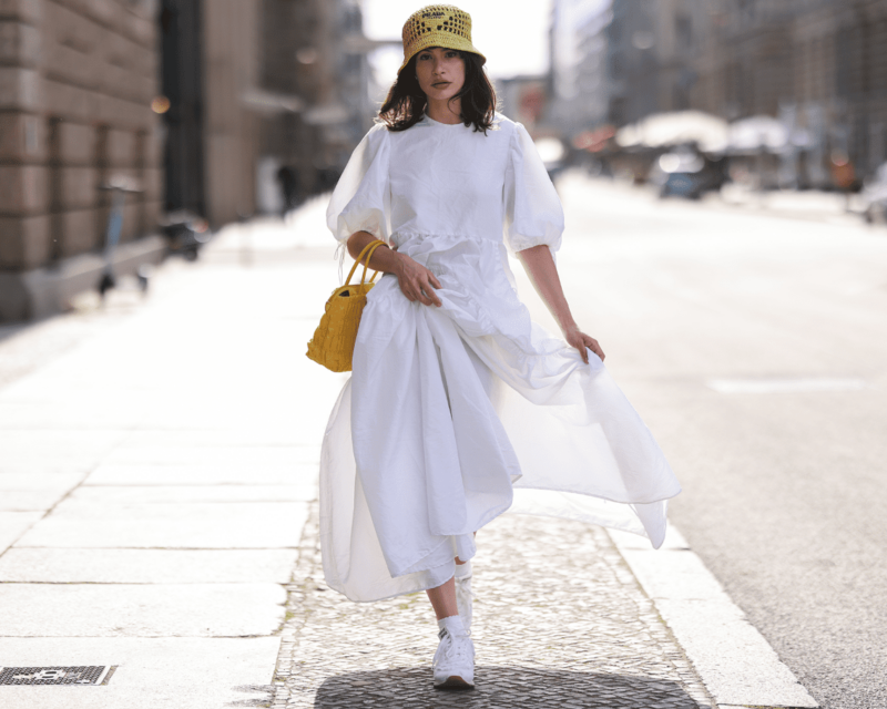 look-com-tenis-branco-feminino-2