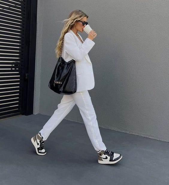 looks-com-tenis-esportivo-feminino