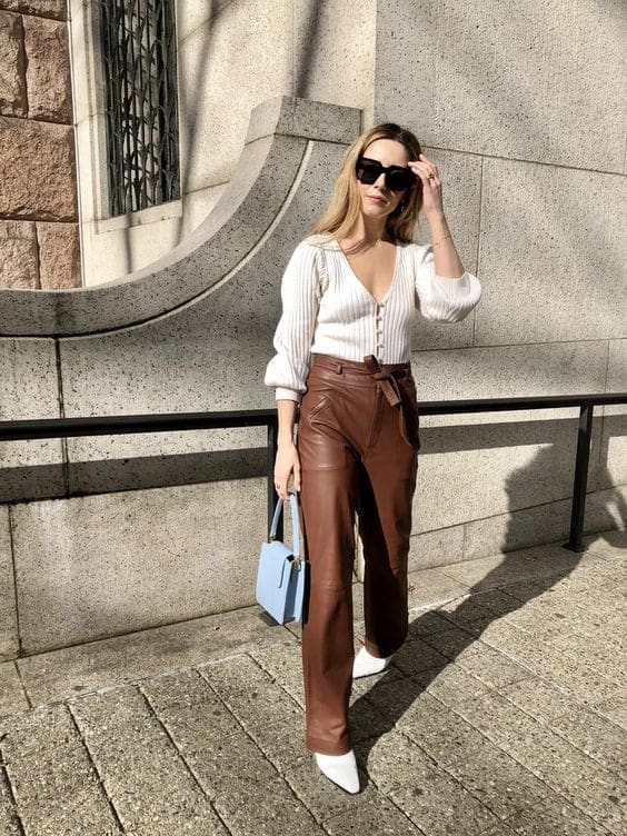 look-com-calca-marrom-feminino