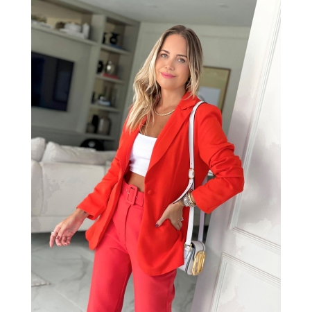 look-blazer-vermelho-feminino
