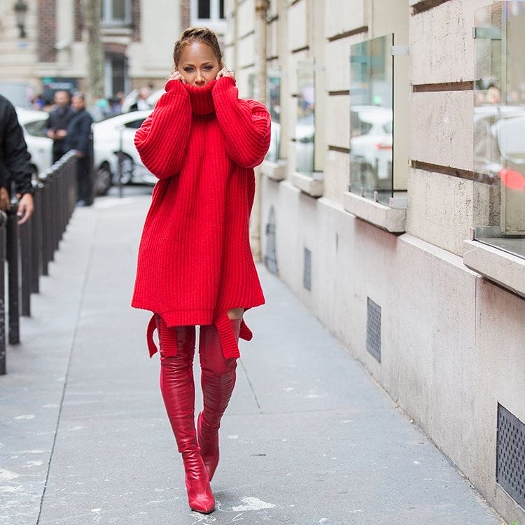 look-com-bota-vermelha-feminino