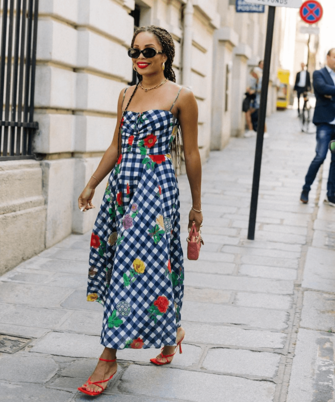looks-com-scarpin-vermelho-feminino