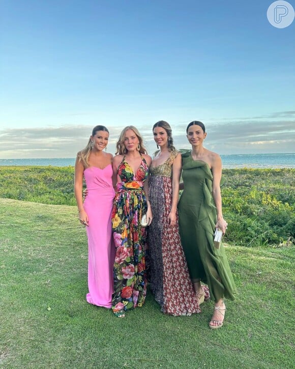 look-para-casamento-na-praia-convidada-feminino