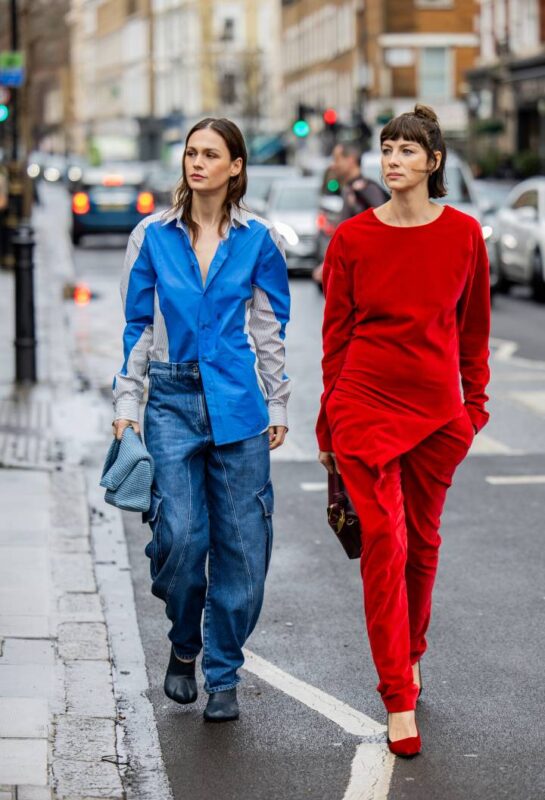 looks-com-scarpin-vermelho-feminino