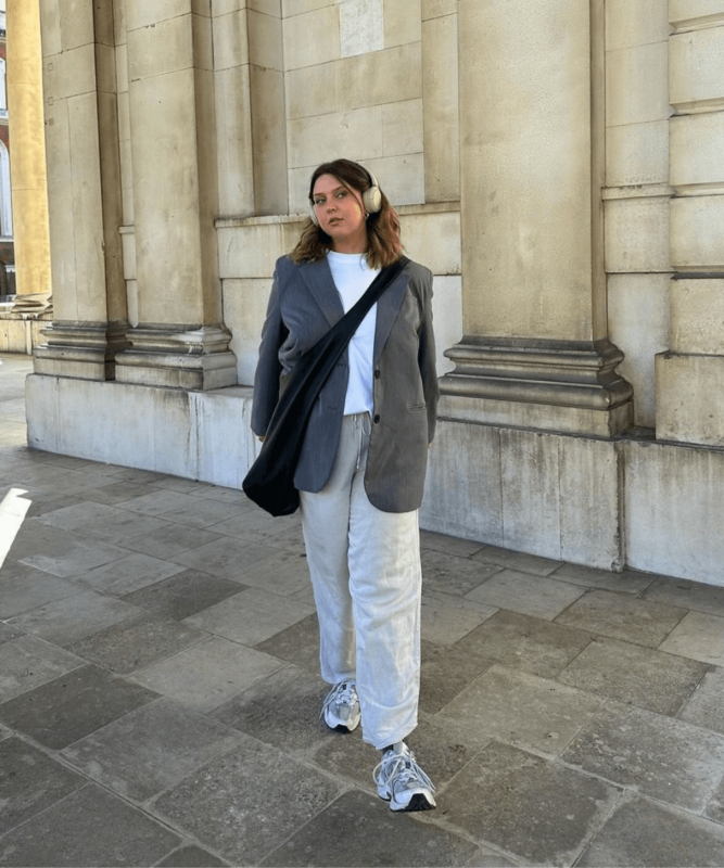 look-blazer-cinza-feminino