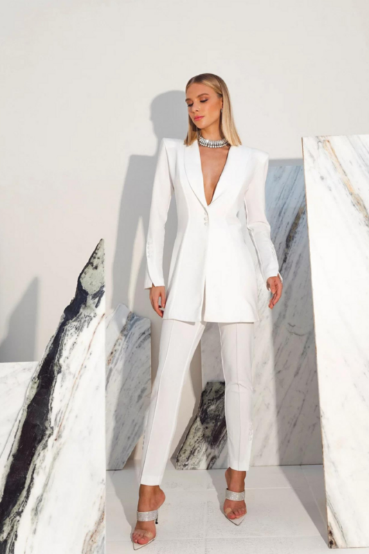 look-com-blazer-off-white-feminino