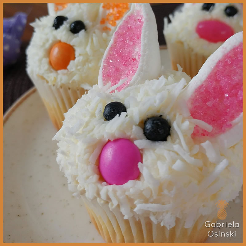 Cupcakes de coelhinhos – Gabriela Osinski