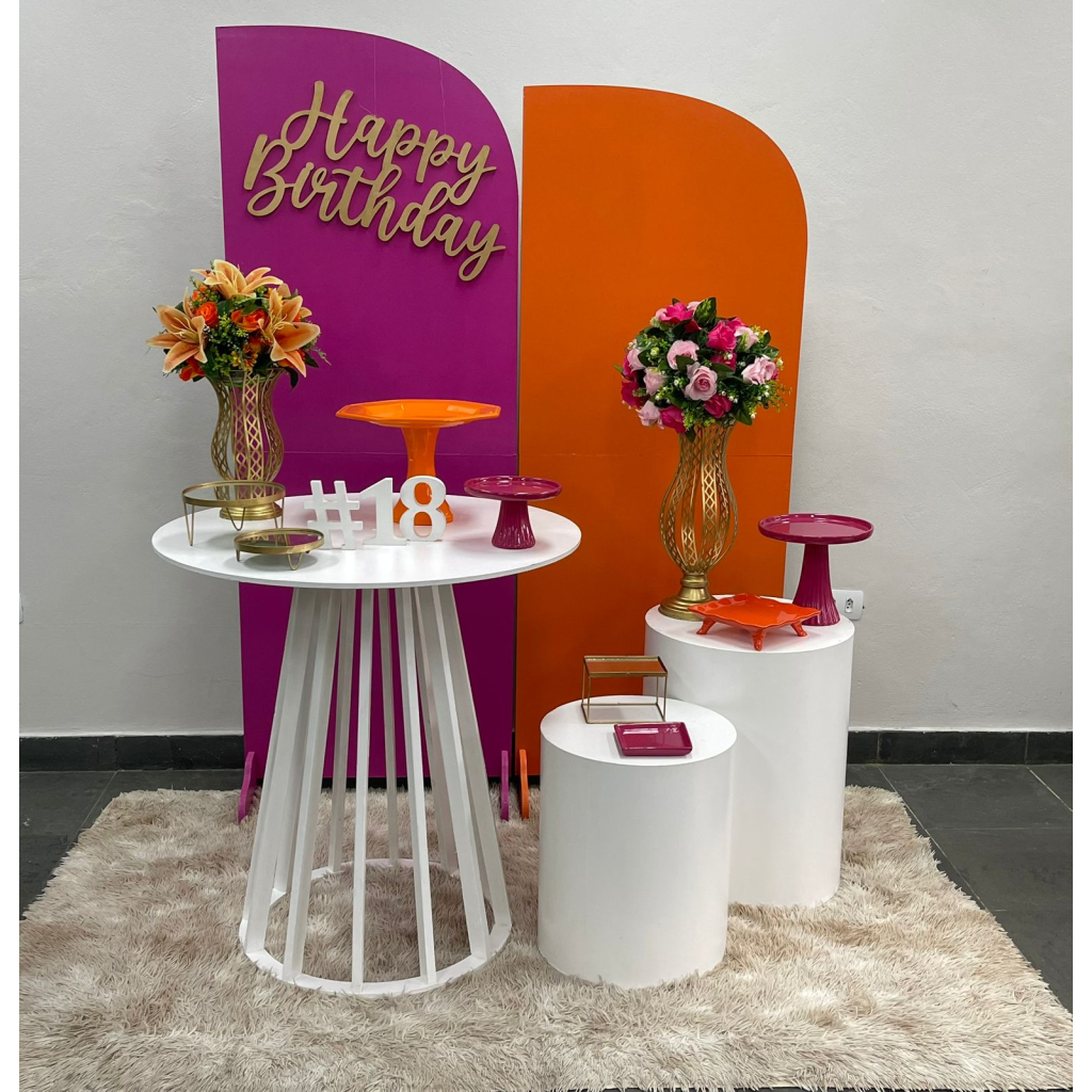 Decoração Pink e Laranja com Mesa Branca