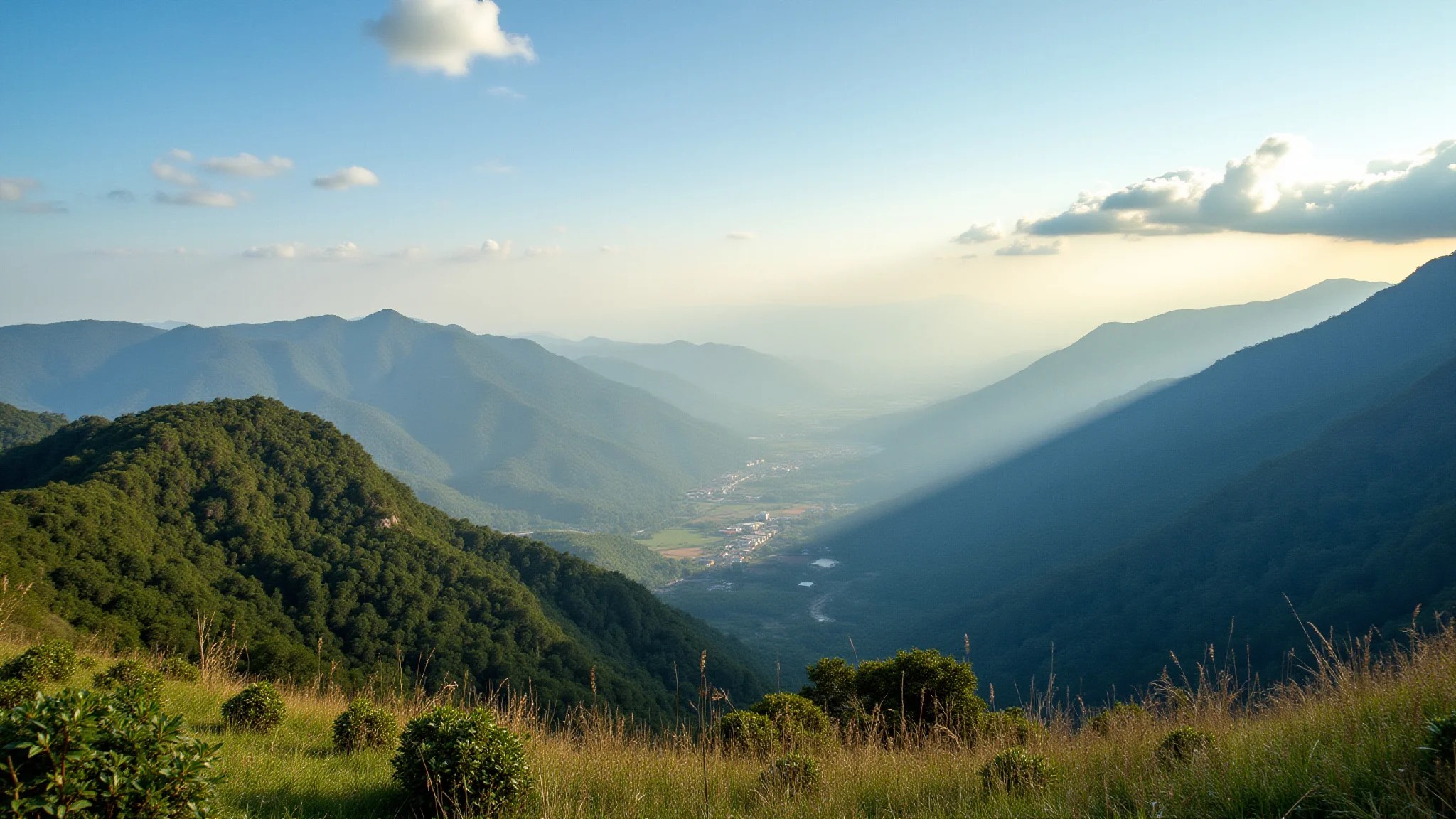 Vista panorâmica da Serra do Rio de Janeiro, paisagem exuberante.