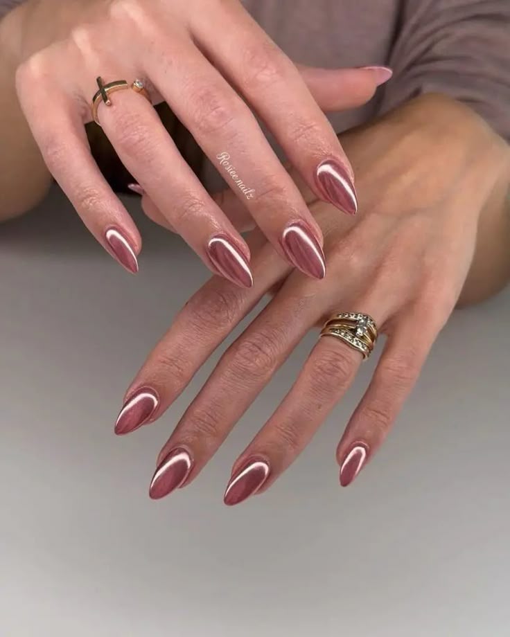 23+ Stunning Rose Gold Nails For 2024 ...