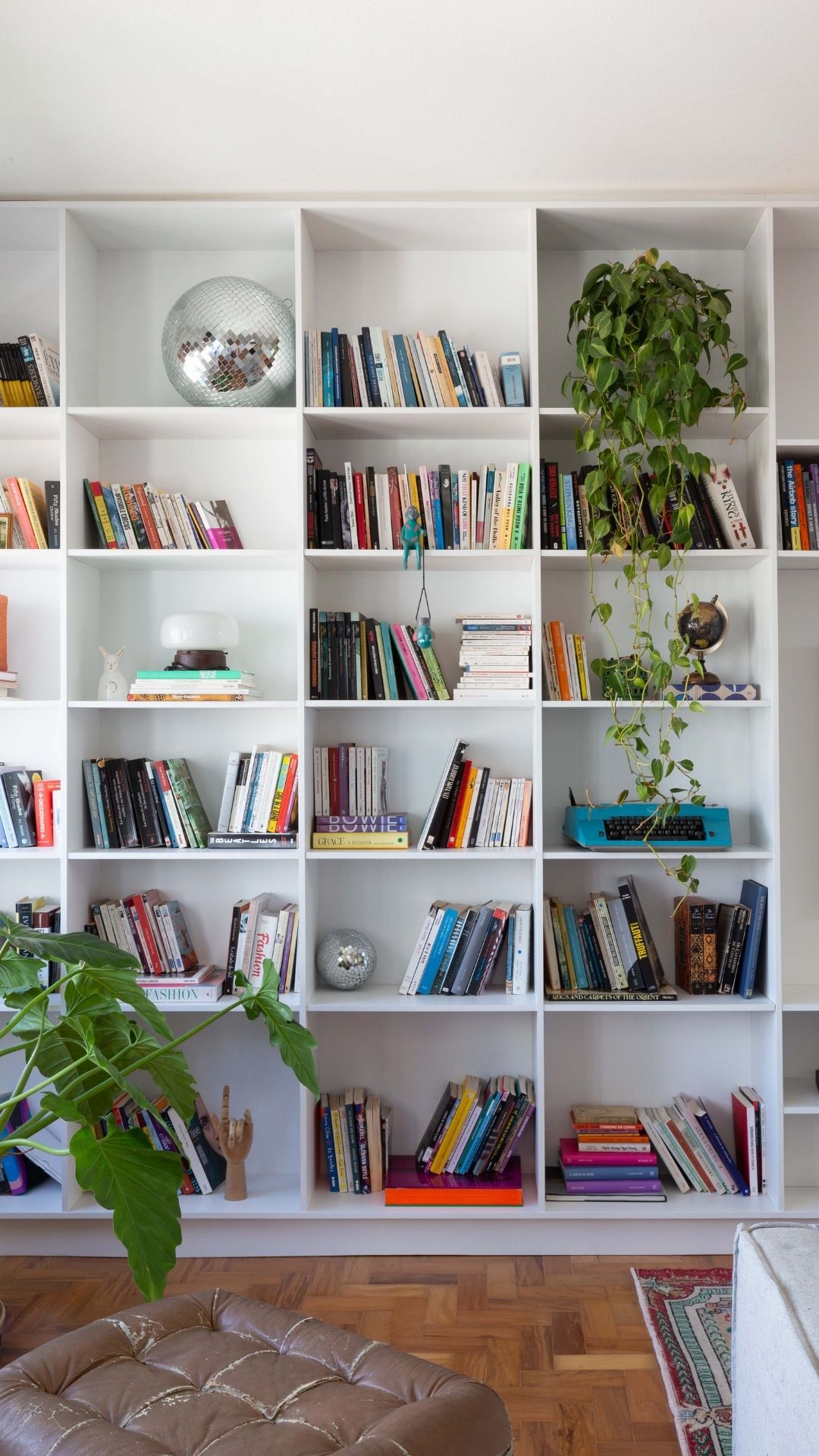 Livros como destaque na decoração ...