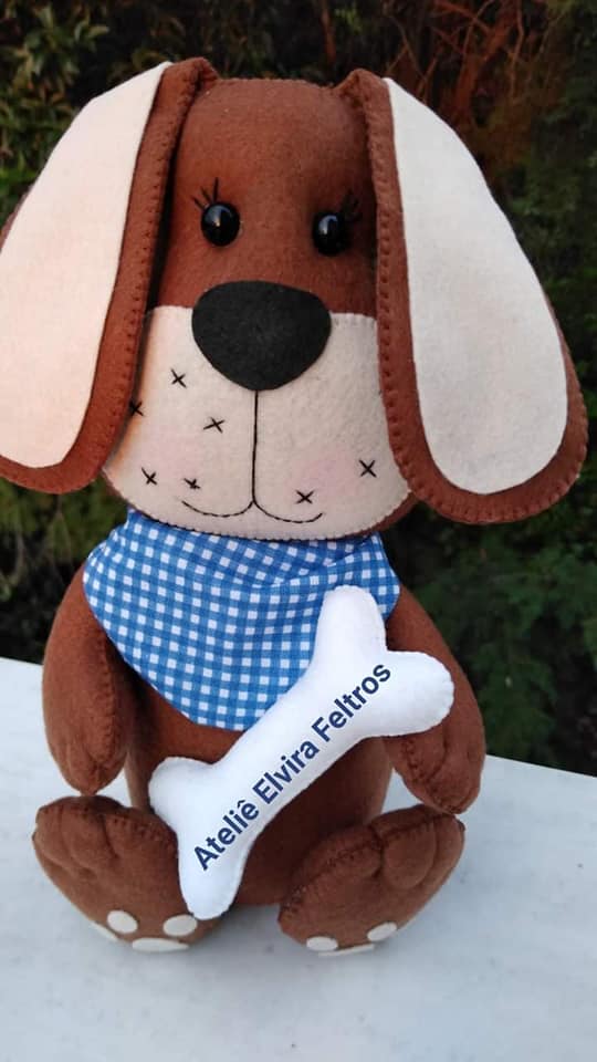 Cachorrinho em Feltro com Molde