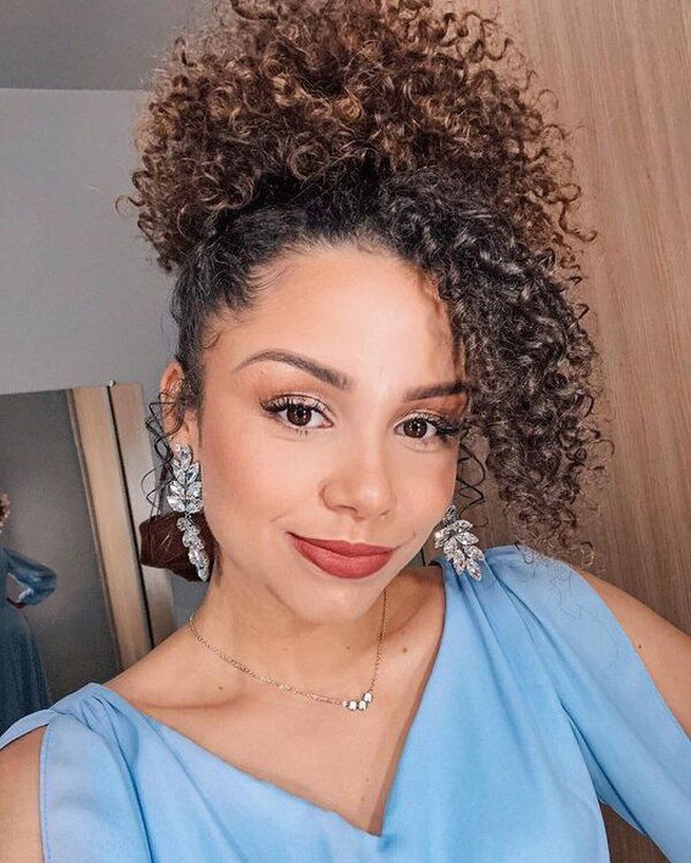 Penteado em cabelo curto para madrinha ...