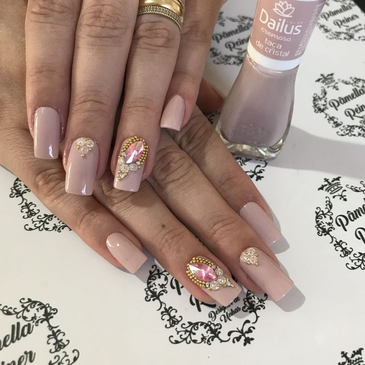 pedrarias, unhas, unhas delicadas ...