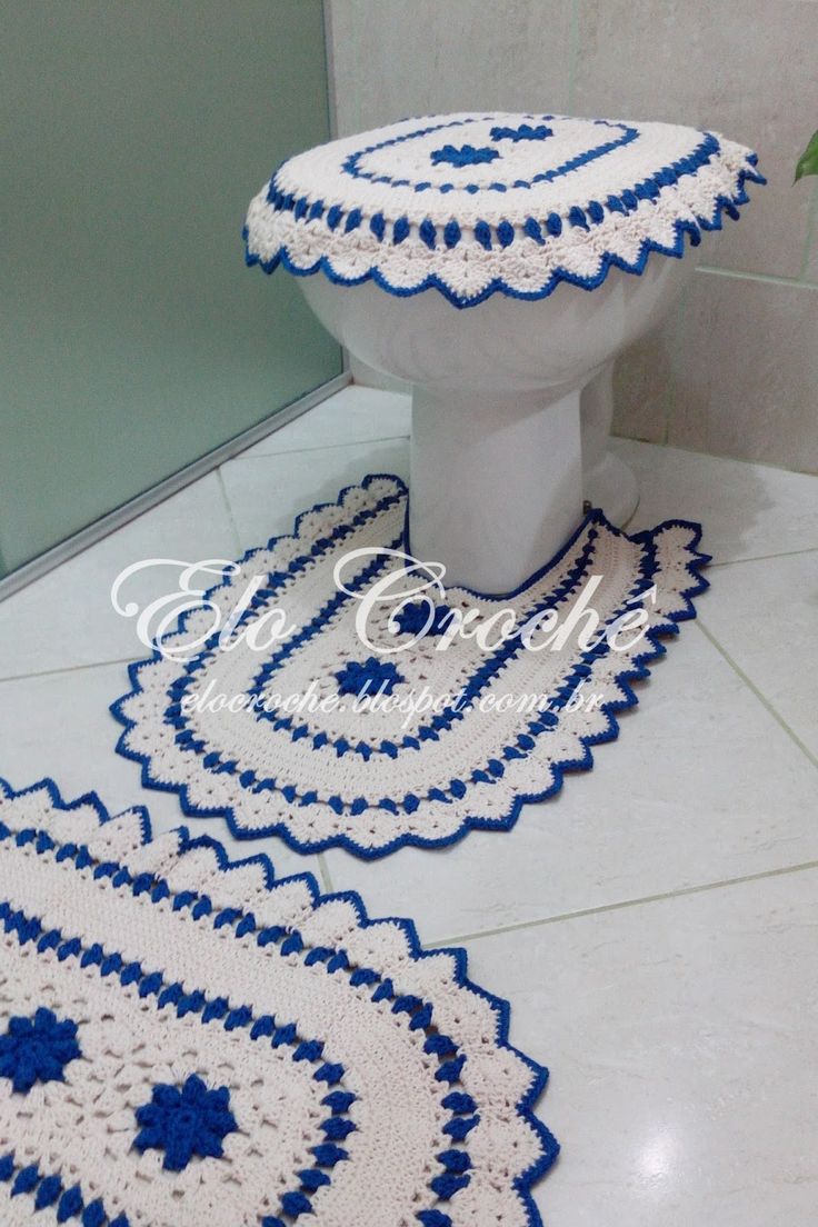 JOGO DE BANHEIRO EM CROCHÊ " AZUL"