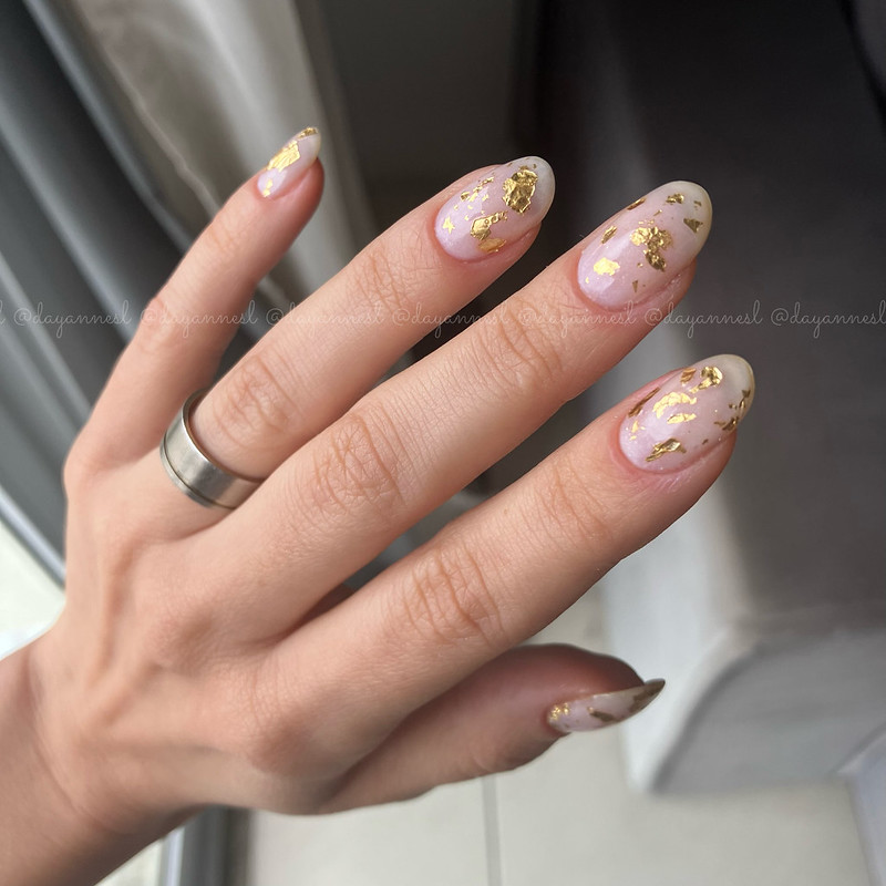 UNHAS DECORADAS: FOLHAS DE OURO ...