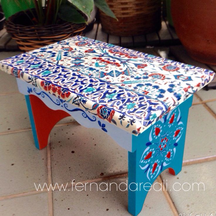 decoupagem. Casa colorida. Artesanato DIY