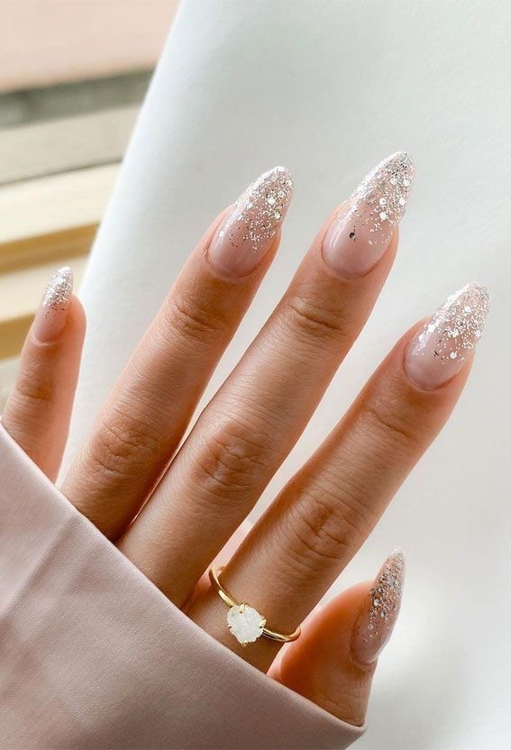 Inspiração de unhas de ano novo