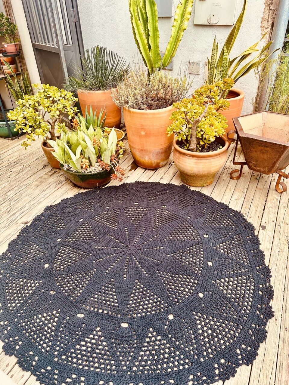 Tapete Redondo em Crochê Preto – DDB ...