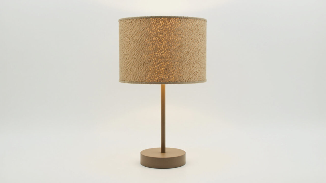 A personalized lamp with a natural fiber lampshade, standing out with its unique design and Luminária personalizada com cúpula de fibra natural.