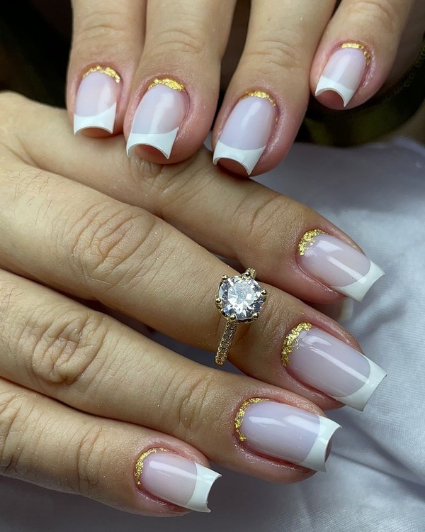 unhas decoradas com folhas de ouro ...