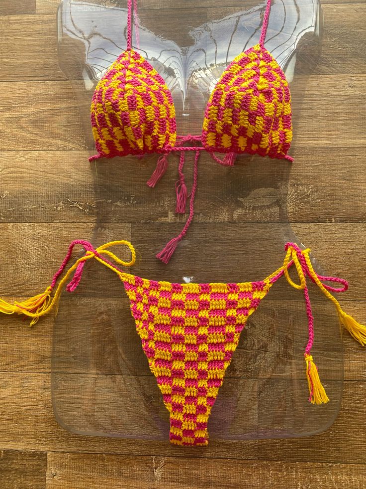 Biquíni crochê tendência 2025