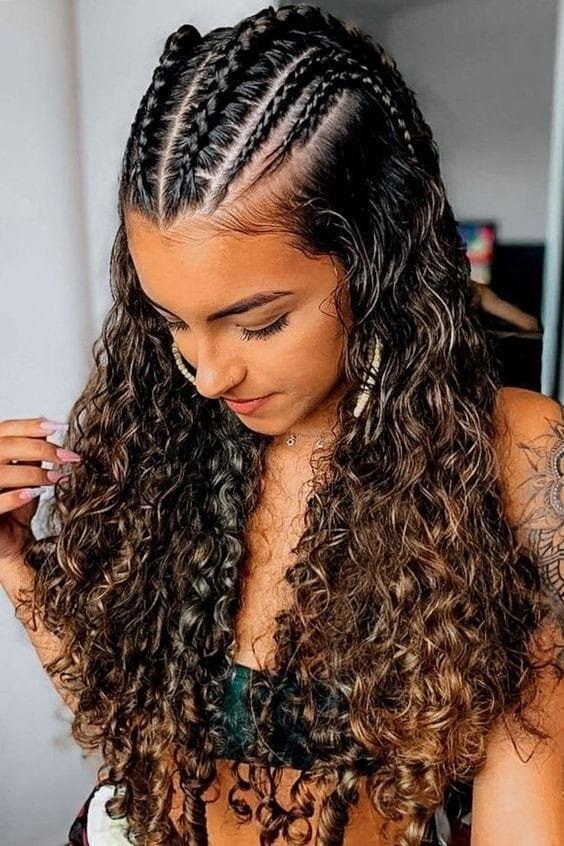 Trança em cabelo cacheado, Cabelo com ...