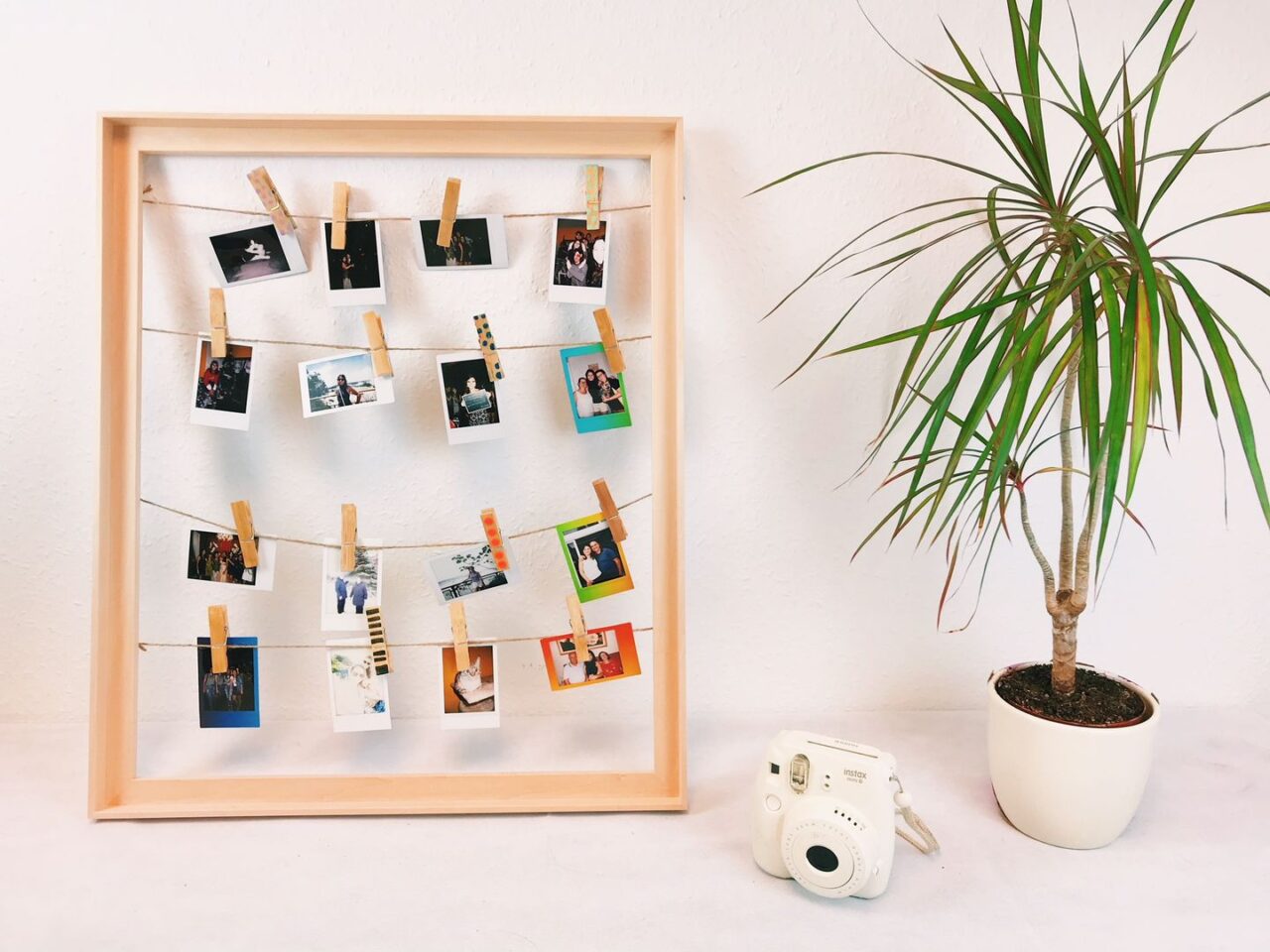 DIY: How to make a polaroid photo frame ...