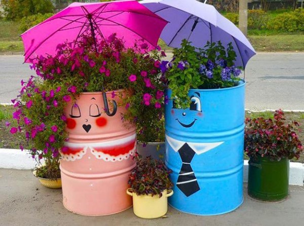 jardim com materiais reciclados