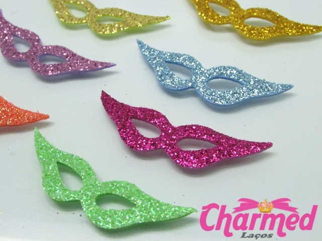 Máscara em EVA com glitter