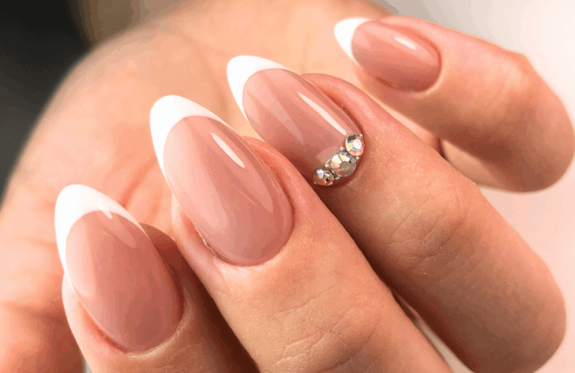 Unhas francesinhas para 2025: novas ...