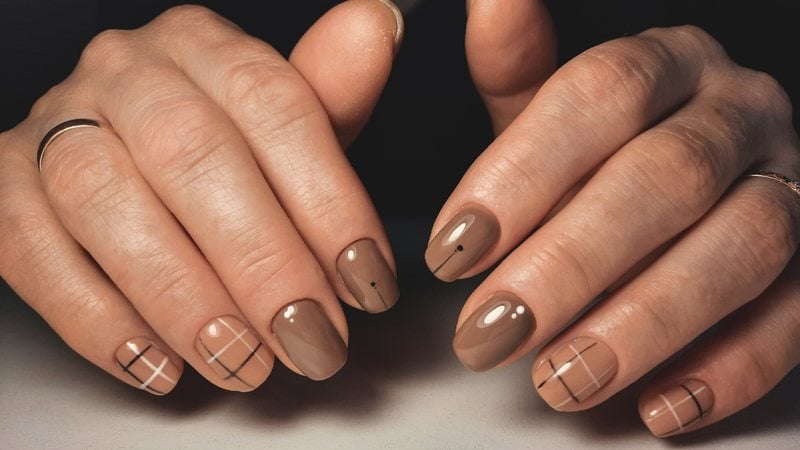 15 unhas decoradas em tons terrosos que ...