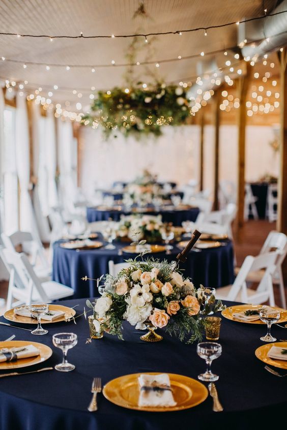 de Casamento com azul Royal e dourado