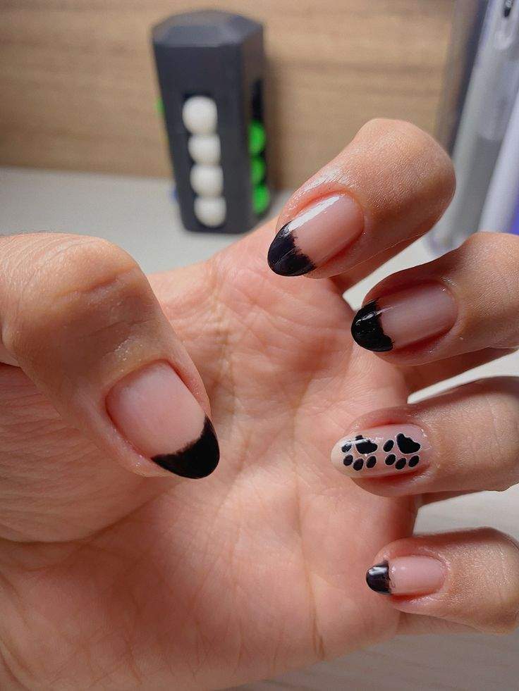 unha transparente com desenho