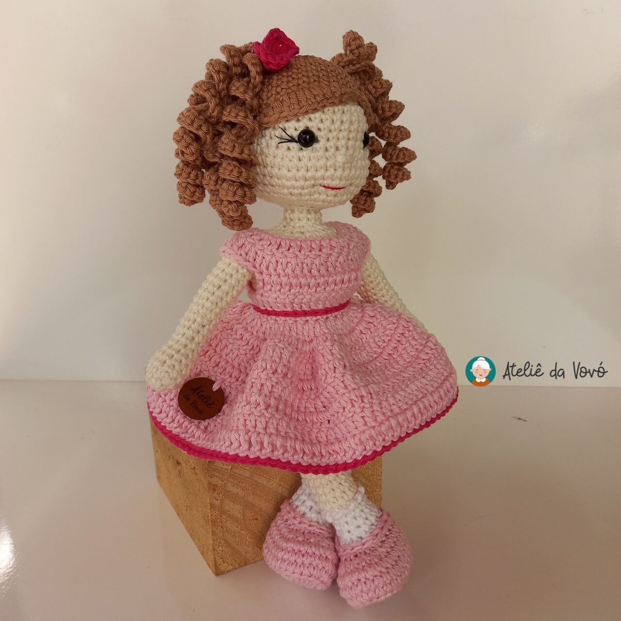 Boneca amigurumi - Ateliê da Vovó