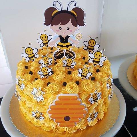 Bolo da Abelhinha de chantilly com ...
