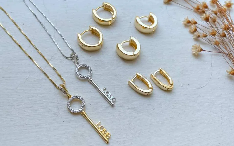 Como Limpar Semijoias Douradas