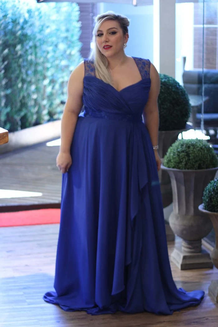 Vestido de festa plus size para